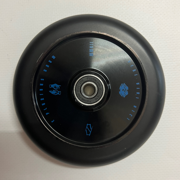 Fuzion Roue noir et bleu 110mm trottinette freestyle