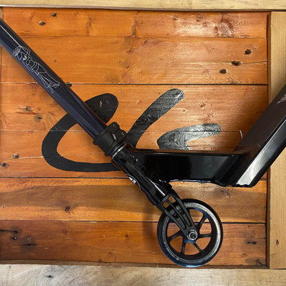 Trottinette freestyle street custom by Sanscoot