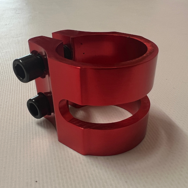 Fuzion 2-screw freestyle scooter clamp Red