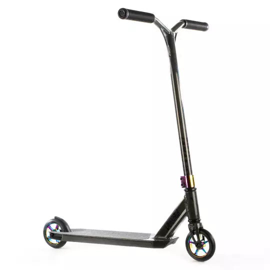 Versatyl Cosmopolitan Neochrome Freestyle Scooter 